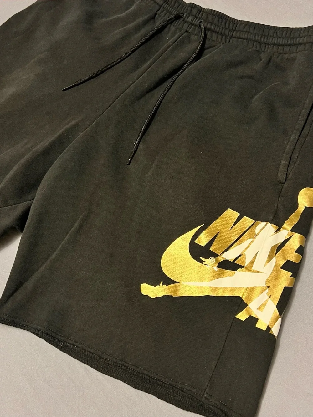 Air Jordan Shorts Men Large Black Elastic Waist Cotton Spell Y2K Vintage Gold